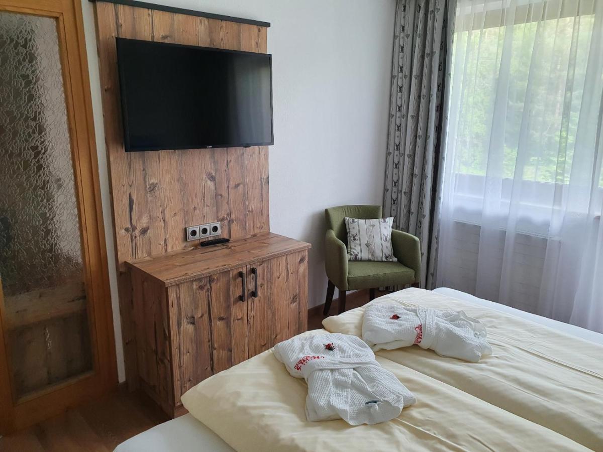 Raffl'S Hotel ロイタシュ エクステリア 写真