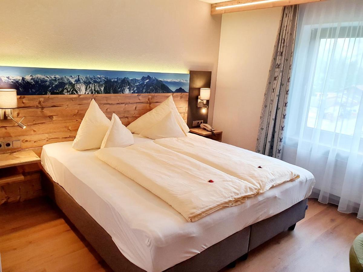 Raffl'S Hotel ロイタシュ エクステリア 写真