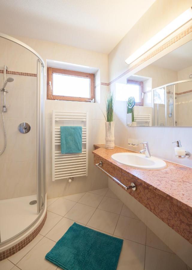 Raffl'S Hotel ロイタシュ エクステリア 写真