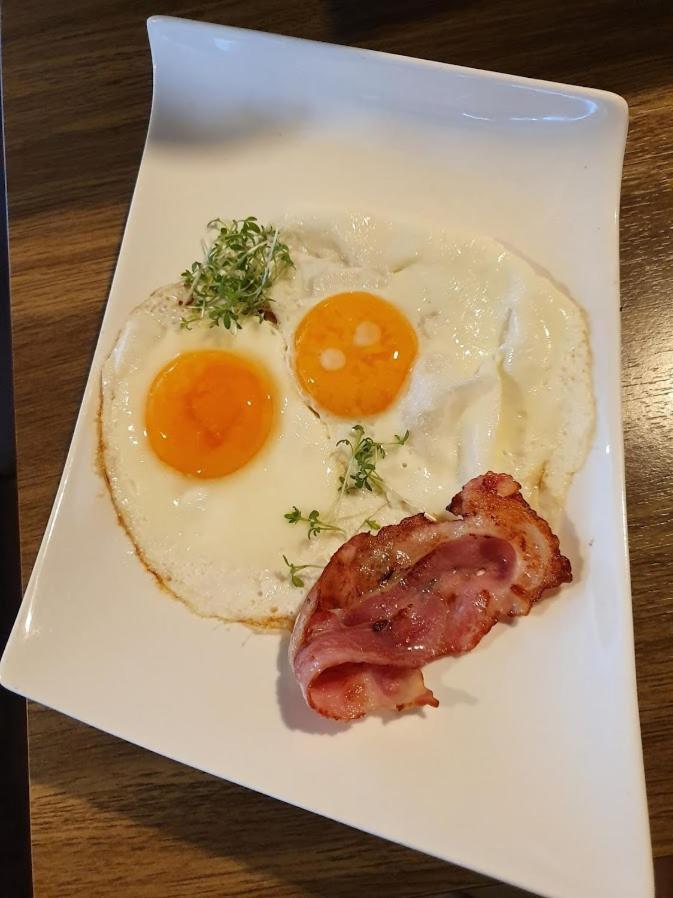 Raffl'S Hotel ロイタシュ エクステリア 写真